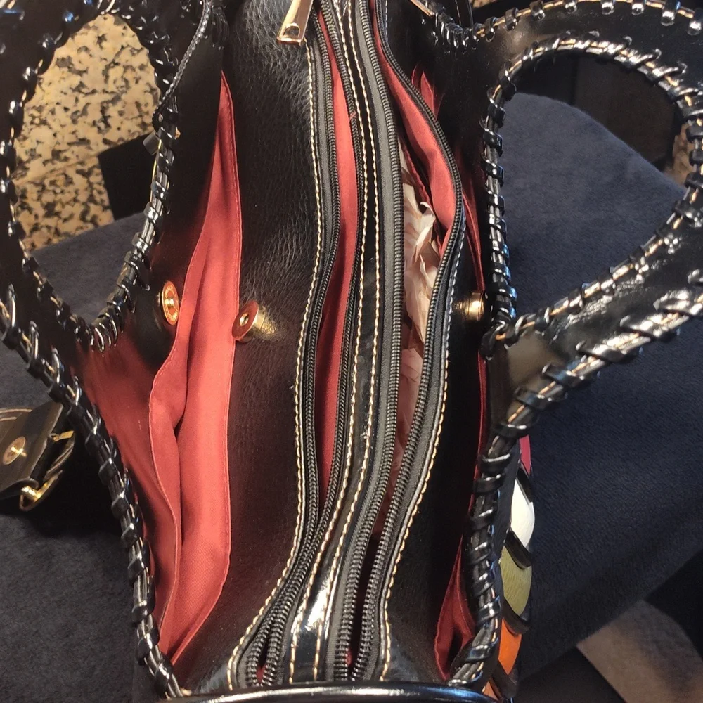 Chic Multicolor Leather Shoulder Bag - Picture 4 of 7